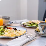Sunup Lux Vila