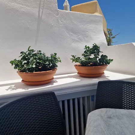 Sunup Lux Oia